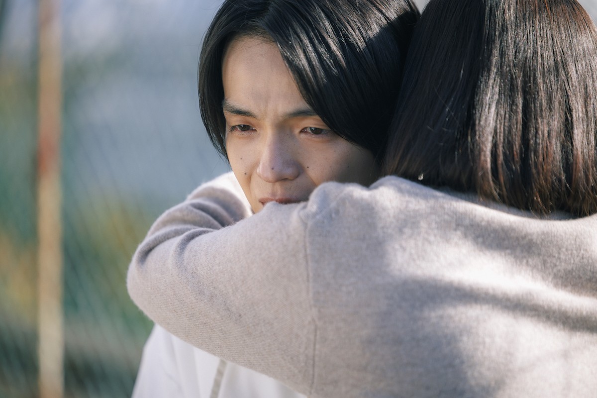 『ライオンの隠れ家』“洸人”柳楽優弥に異変！　想定外ラストにネット動揺「消えた！？」「不穏すぎる」（ネタバレあり）