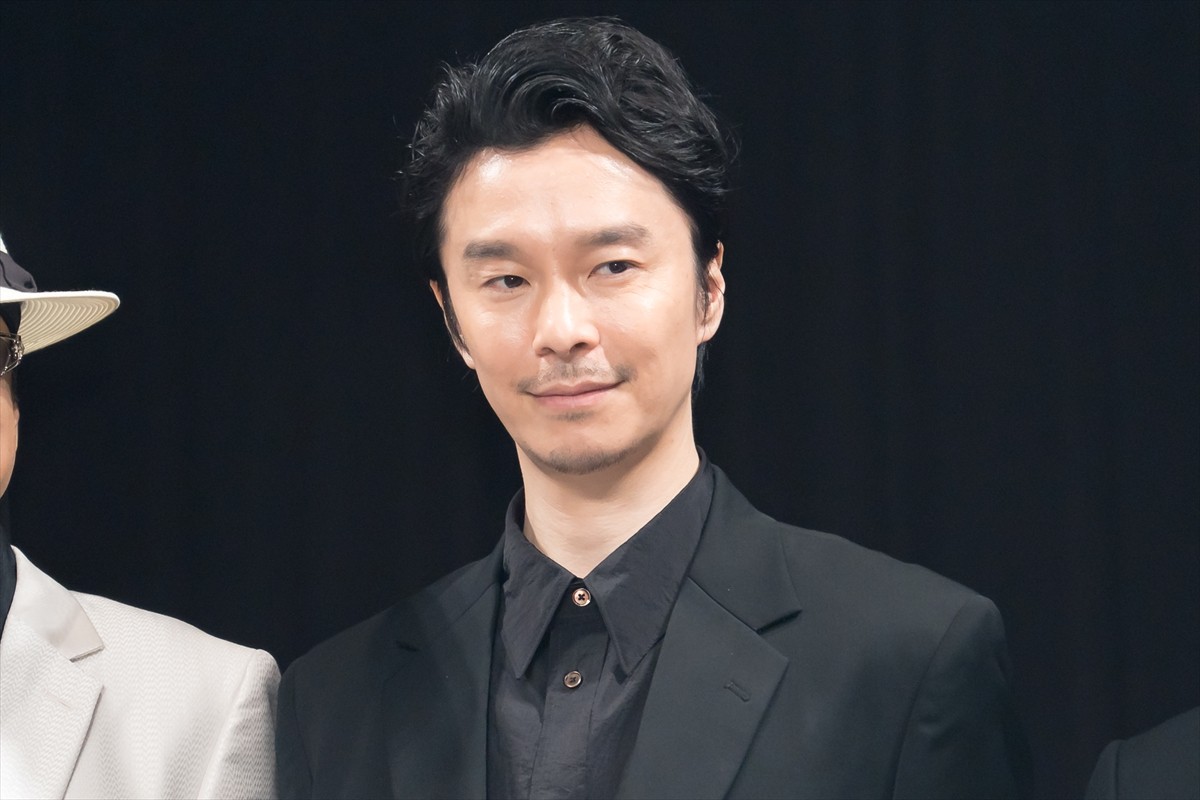 長谷川博己、『龍が如く8』レッドカーペットセレモニー+完成披露会に登場