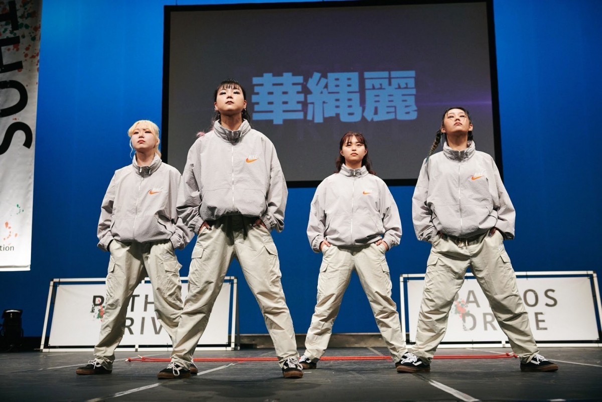 「旧正月インターナショナル・ナイト・パレード」