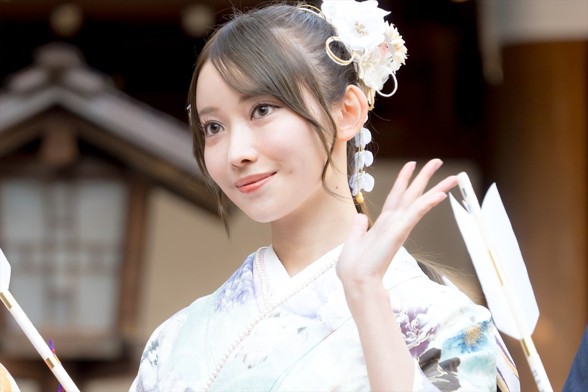 乃木坂46新成人、振り袖姿を披露　岩本蓮加「まだまだ上を目指していけたら」と意気込み