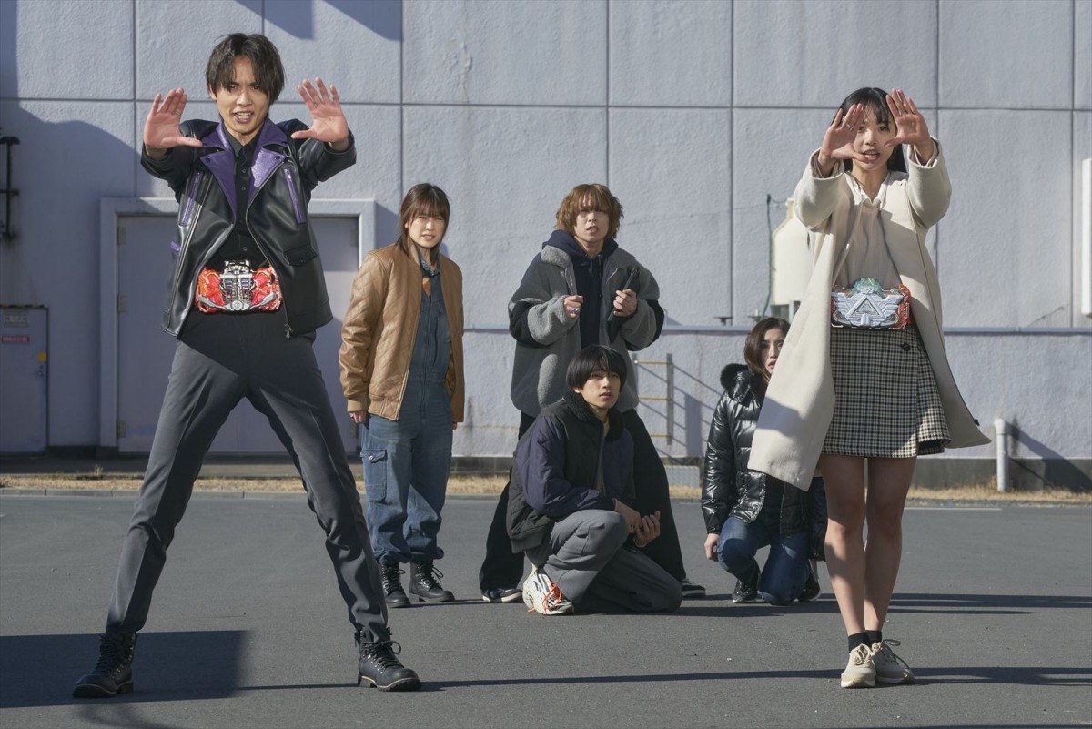 『仮面ライダーガッチャード』第24話「急転直下！禁断の鋼鉄ライダー！」、新フォーム「アイアンガッチャード」登場