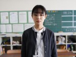 映画『先生の白い嘘』主演の奈緒