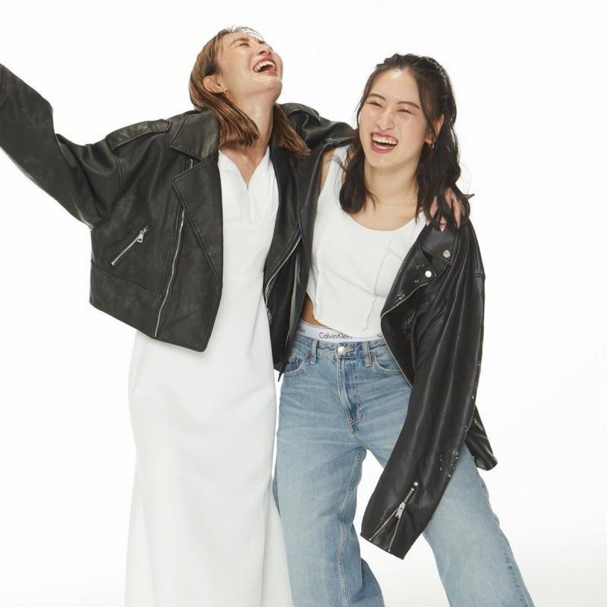 新山千春、14歳年下夫＆長女と"リンクコーデ"家族3ショット