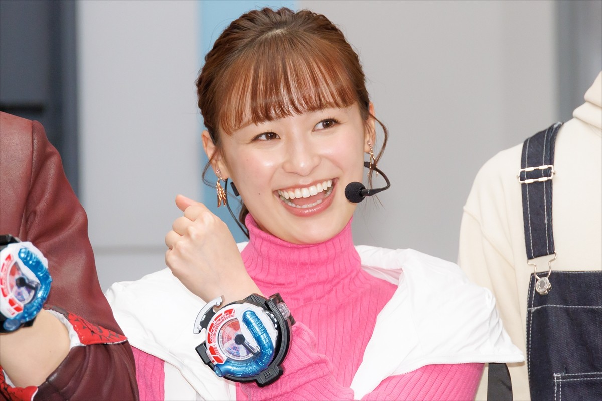新戦隊『ブンブンジャー』“ブンレッド”井内悠陽、マネージャーからのサプライズ発表に頭真っ白