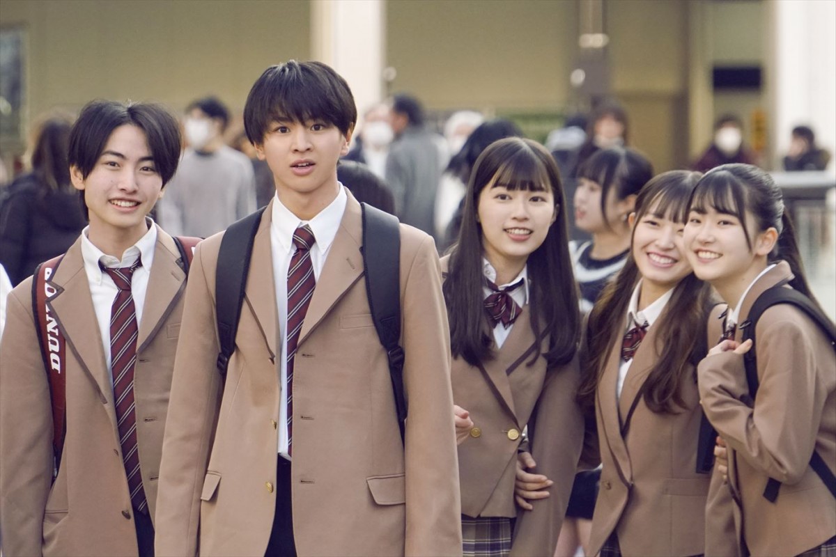 映画『恋わずらいのエリー』、宮世琉弥、Lil かんさい・西村拓哉ら魅力あふれるな男性キャラの場面写真到着
