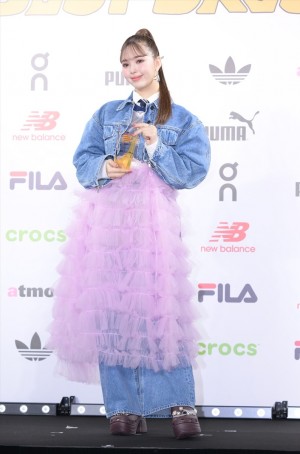 藤田ニコル、『atmos presents SNEAKER BEST DRESSER AWARD 2024 授賞式・記者発表会』に登場