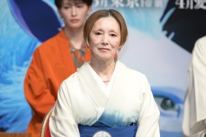 夏木マリ、舞台『千と千尋の神隠し』製作会見に登場