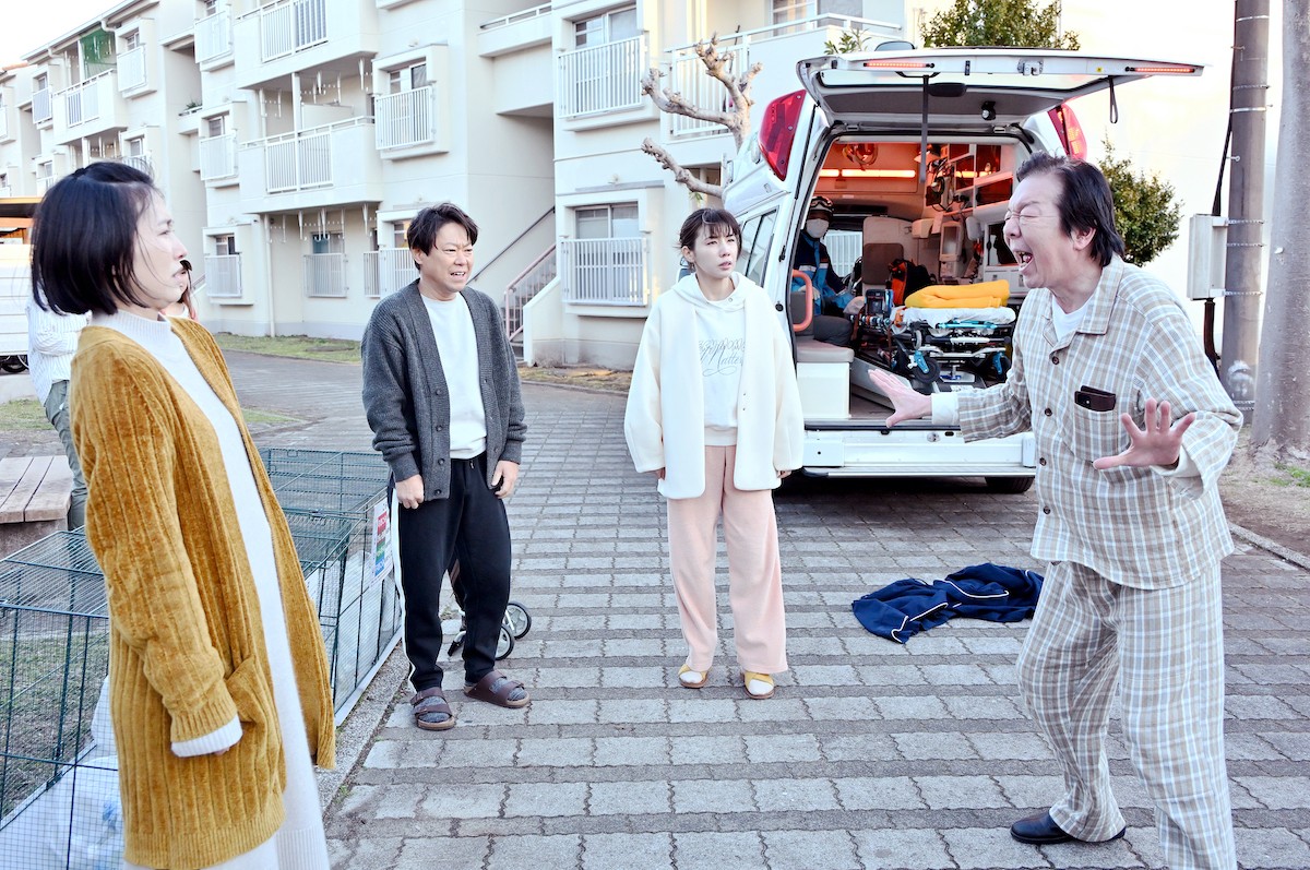 『不適切にも』古田新太のミュージカルシーンに爆笑と感激の声「腹よじれる」「さすが」