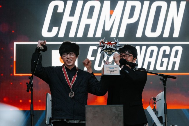 『グランブルーファンタジーヴァーサス -ライジング-』初の世界王者に輝いたフクナガ選手
