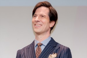 パトリック・ハーラン、『Live News イット！』記者発表会に登場