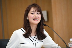 井上清華アナウンサー、フジテレビ2024年4月期改編 記者発表に登場