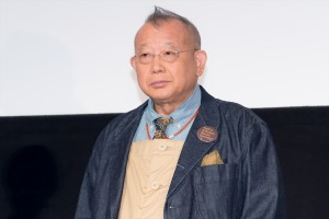 笑福亭鶴瓶、映画『あまろっく』完成披露舞台挨拶に登場