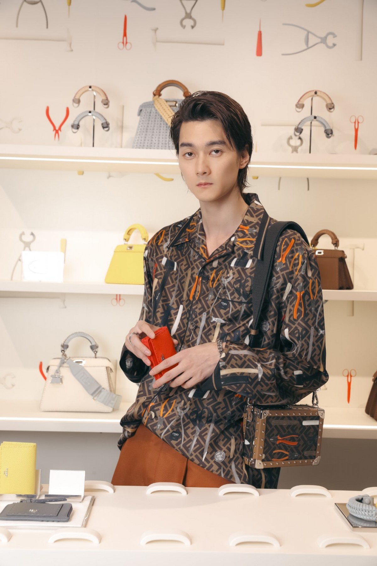 滝沢眞規子、柳俊太郎ら、「フェンディ」イベントに集結！　洗練コーデを披露