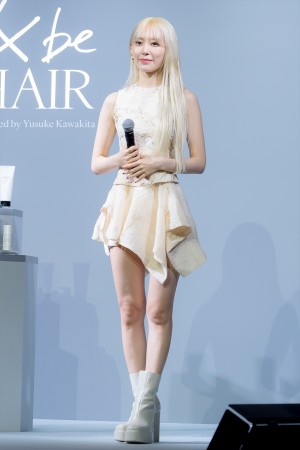 宮脇咲良、「＆be HAIR」新CM発表会に登場