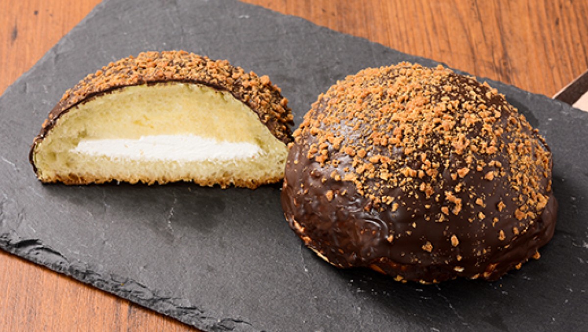 ローソン×「ブラックモンブラン」がコラボ！ ザクザク食感を再現した