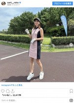 鷲見玲奈のゴルフウェア姿　※「鷲見玲奈」インスタグラム