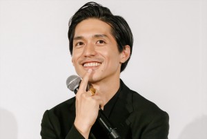 錦戸亮、『Re:リベンジ-欲望の果てに-』完成披露試写会・舞台挨拶に登場