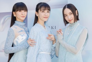 Perfume、TASAKI 70周年アニバーサリー エキシビション「FLOATING SHELL」フォトコールに登場