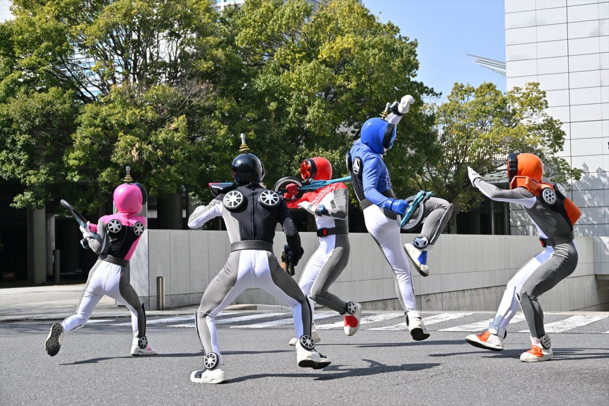 『爆上戦隊ブンブンジャー』第11話「少年がほしいもの」、大也が届け屋になるきっかけとなった男とは