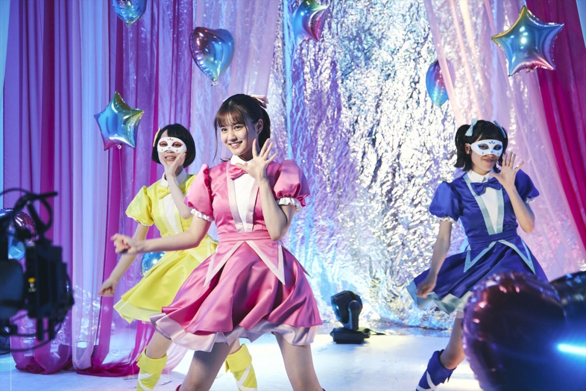 “二階堂ルイ”乃木坂46・中村麗乃が降臨！　『RoOT / ルート』劇中アイドル・ミステリーキッスのMV＆メイキング写真解禁