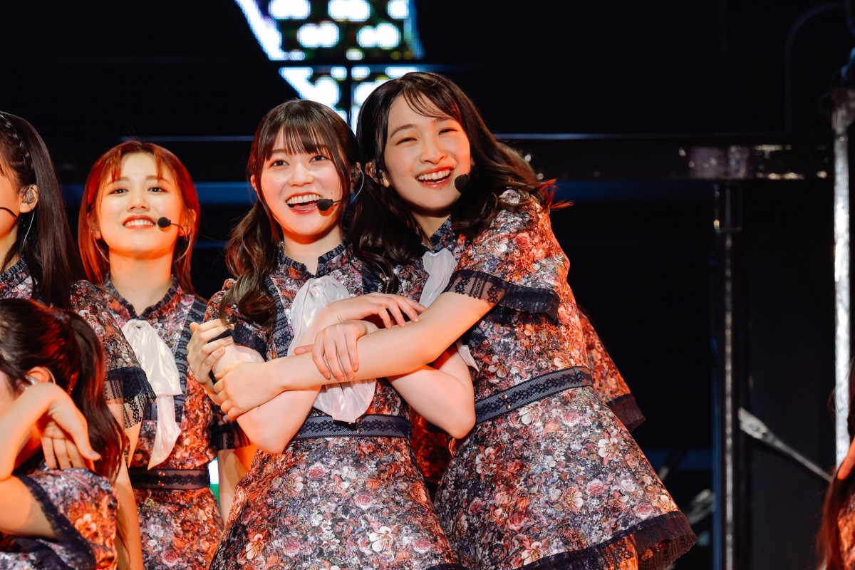 櫻坂46「BACKS LIVE!!」“表題曲なし”の挑戦的セットリスト　12人が熱いパフォーマンス