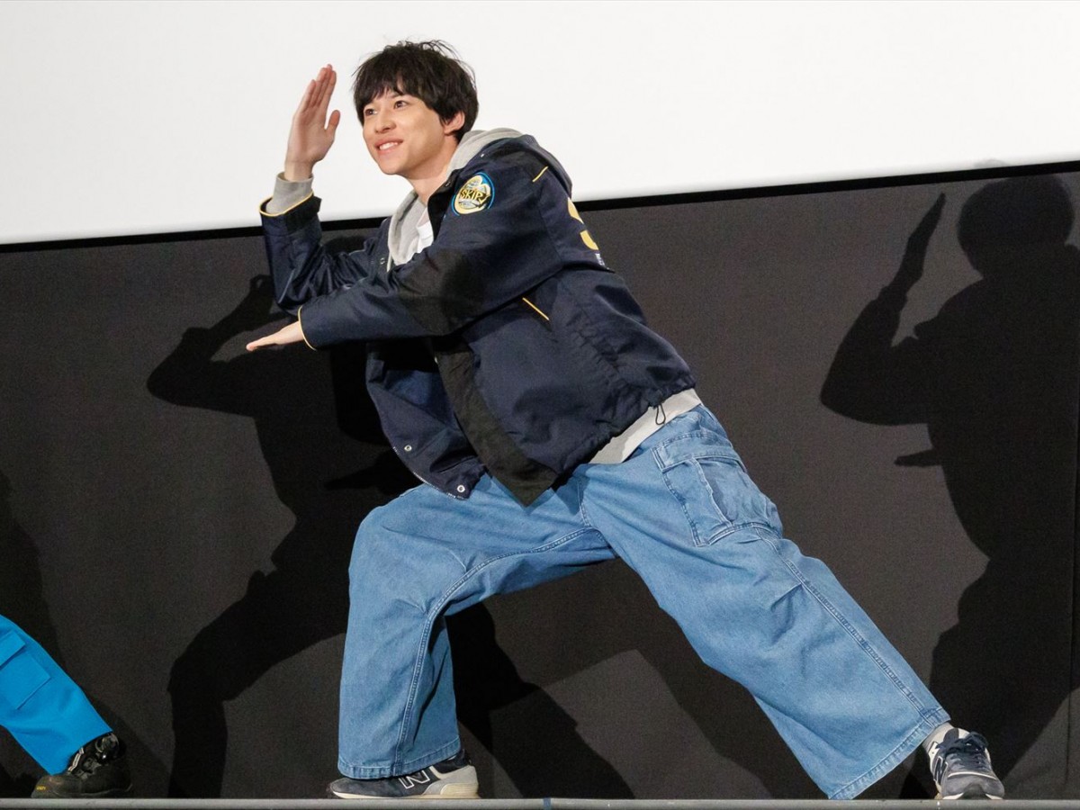 『ウルトラマンブレーザー』グランドフィナーレ “ブレーザー”蕨野友也＆“アーク”戸塚有輝＆“デッカー”松本大輝の変身に会場沸く