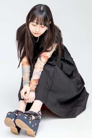 アニメ『小市民シリーズ』小佐内ゆき役・羊宮妃那