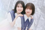 櫻坂46・的野美青（左）と大園玲（右）