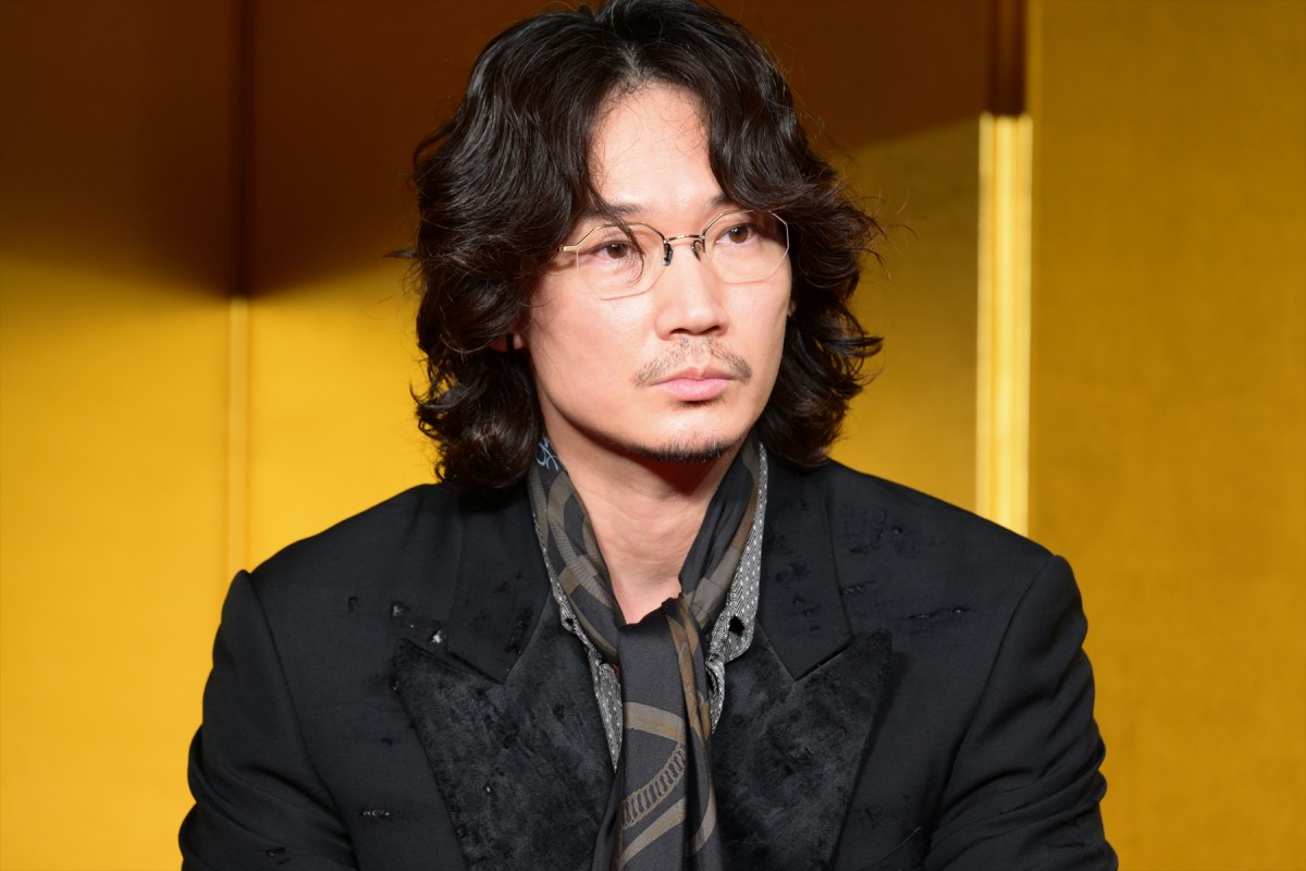 綾野剛、「100億円の使い道は？」の問いに俳優らしい答え