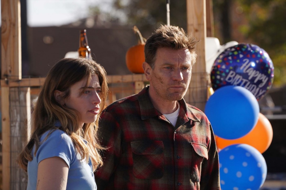ユアン・マクレガー「日本の皆さんにたくさんの愛を」　映画『ブリーディング・ラブ』動画メッセージ＆新場面写真到着