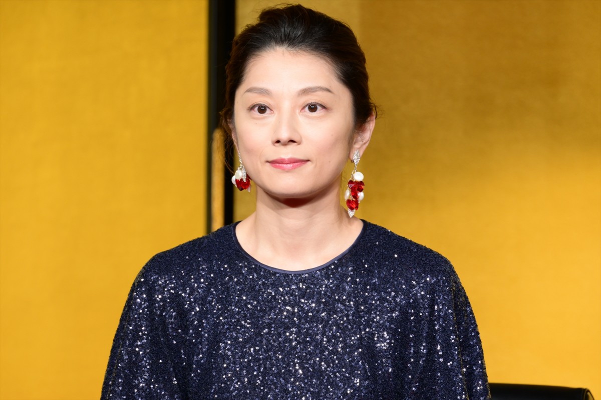 綾野剛、「100億円の使い道は？」の問いに俳優らしい答え
