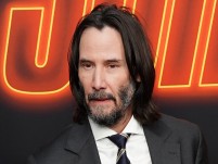 キアヌ・リーヴス、新作の撮影中に膝をケガ「ポテトトップスみたいに割れた」