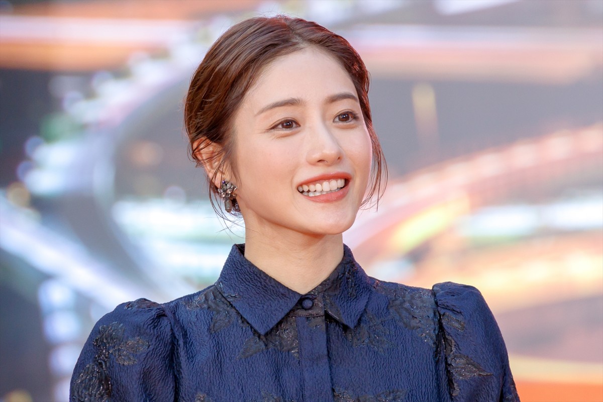 石原さとみ、綾野剛からのメールで知った『ラストマイル』出演「うれしさを通り越して爆笑してました（笑）」