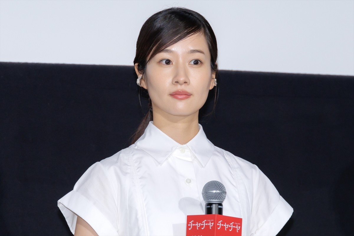 伊藤万理華、“風変わりな一面”に中川大志が質問攻め「そんなに興味持つ？」