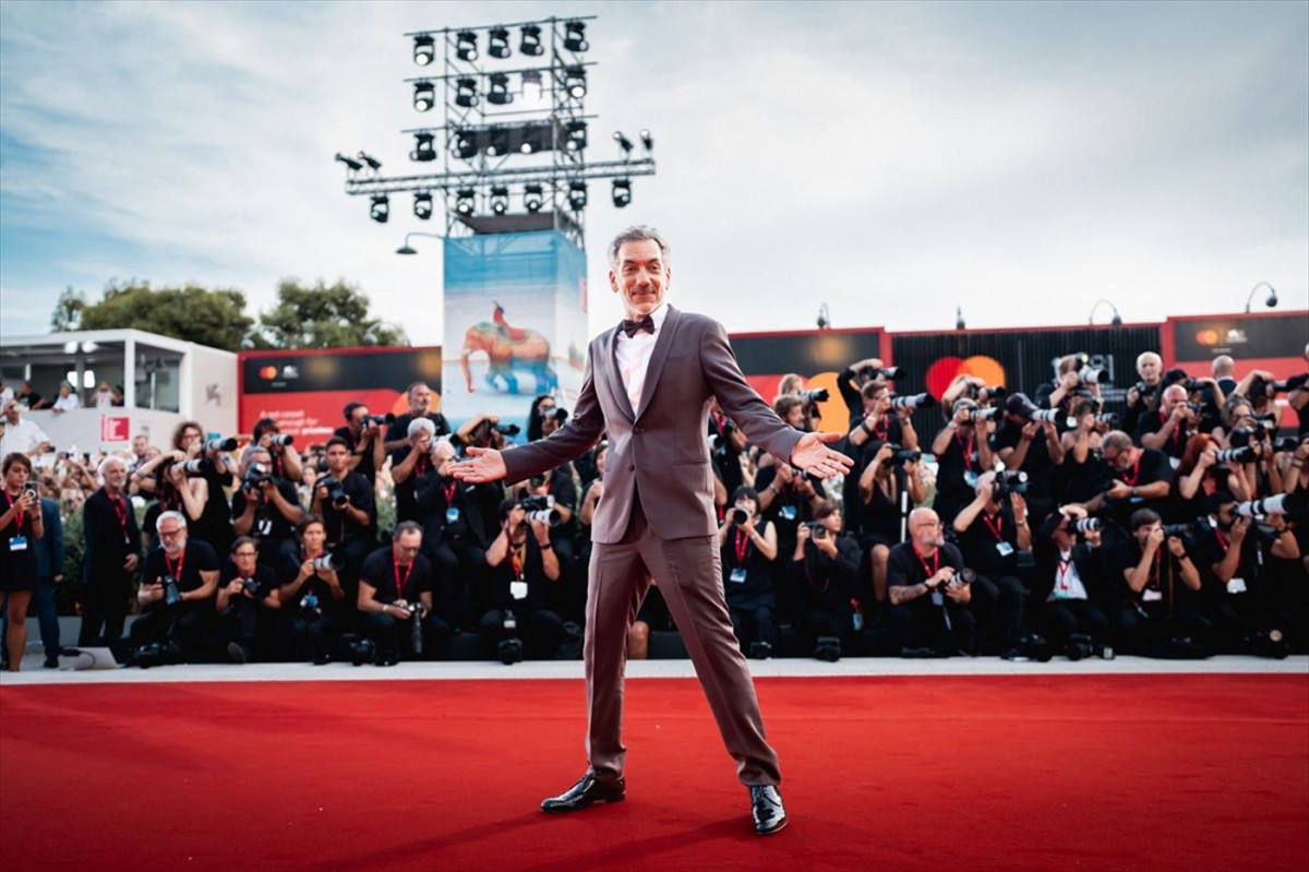 ホアキン・フェニックス、レディー・ガガがベネチア国際映画祭降臨！　『ジョーカー2』ワールドプレミア開催、新映像も到着