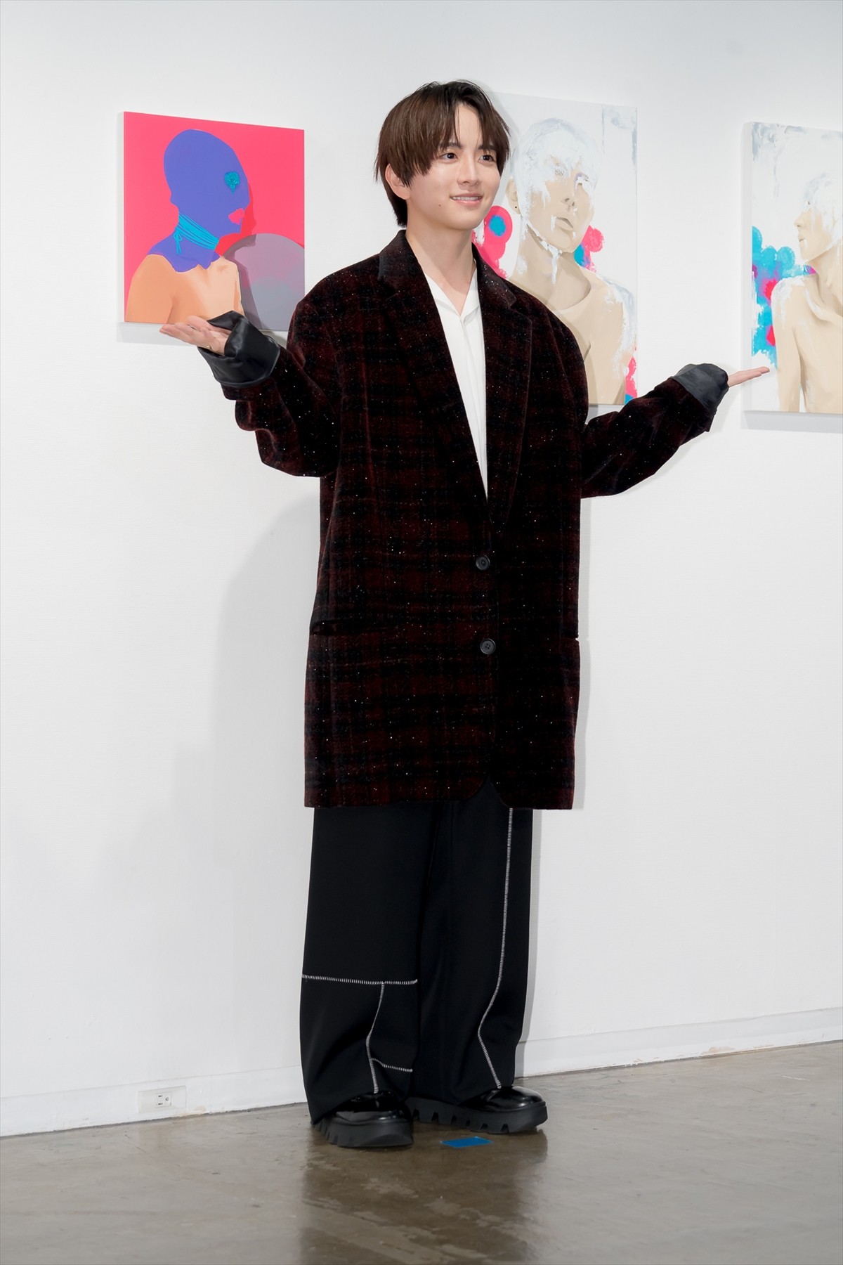 板垣李光人、初個展のタイミングは「すごく運命的だった」　楽しみもありつつドキドキも
