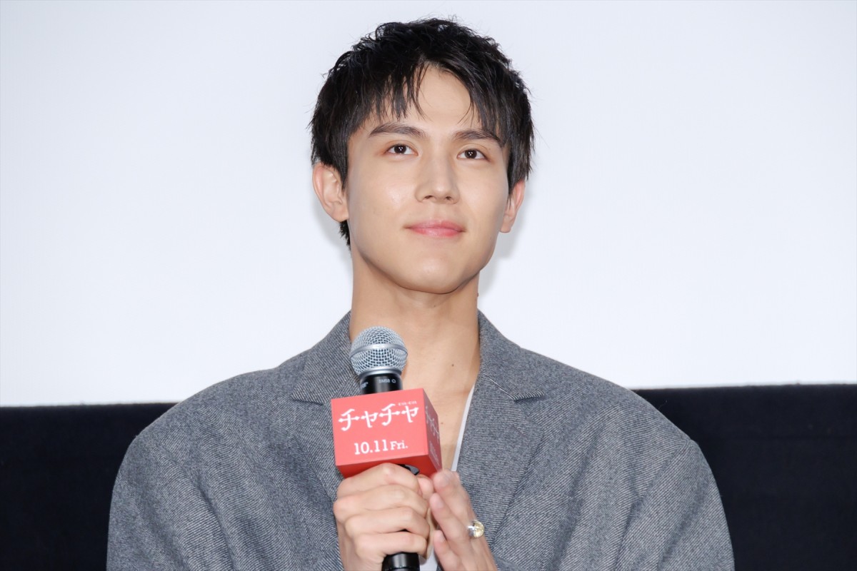 伊藤万理華、“風変わりな一面”に中川大志が質問攻め「そんなに興味持つ？」