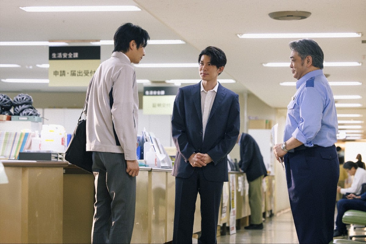 柳楽優弥×坂東龍汰、穏やかに暮らす兄弟が“ある事件”に巻き込まれる　『ライオンの隠れ家』スタート