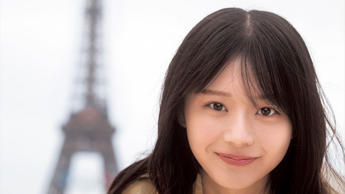 椛島光、フランス・パリからナチュラルな魅力が詰まったグラビア披露
