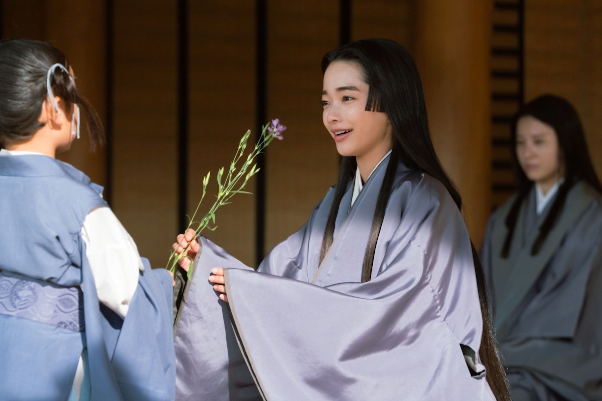 『光る君へ』第41回　“まひろ”吉高由里子の催した和歌の会に“清少納言”ファーストサマーウイカが現れる
