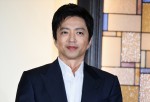 大沢たかお、「第50回衆議院議員総選挙」期日前投票デモンストレーション記者発表会に登場