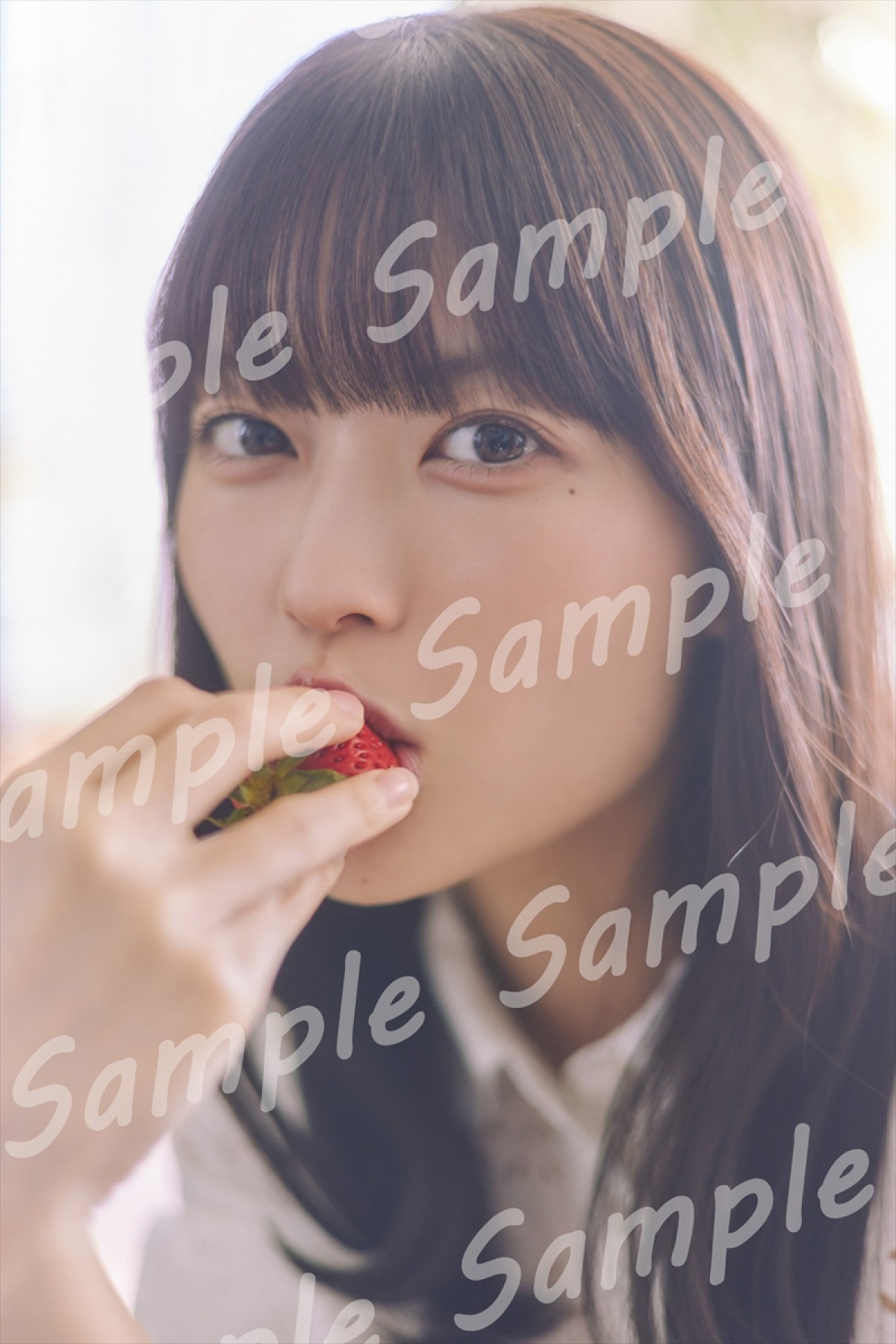 乃木坂46・岩本蓮加1st写真『いたずらな風』、書店別ポスター＆ポストカード特典の絵柄公開