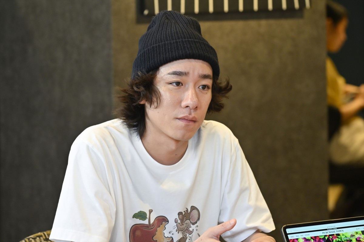 『無能の鷹』2話、究極のいい人“鳩山”井浦新、“鷹野”菜々緒に振り回されストレスMAX