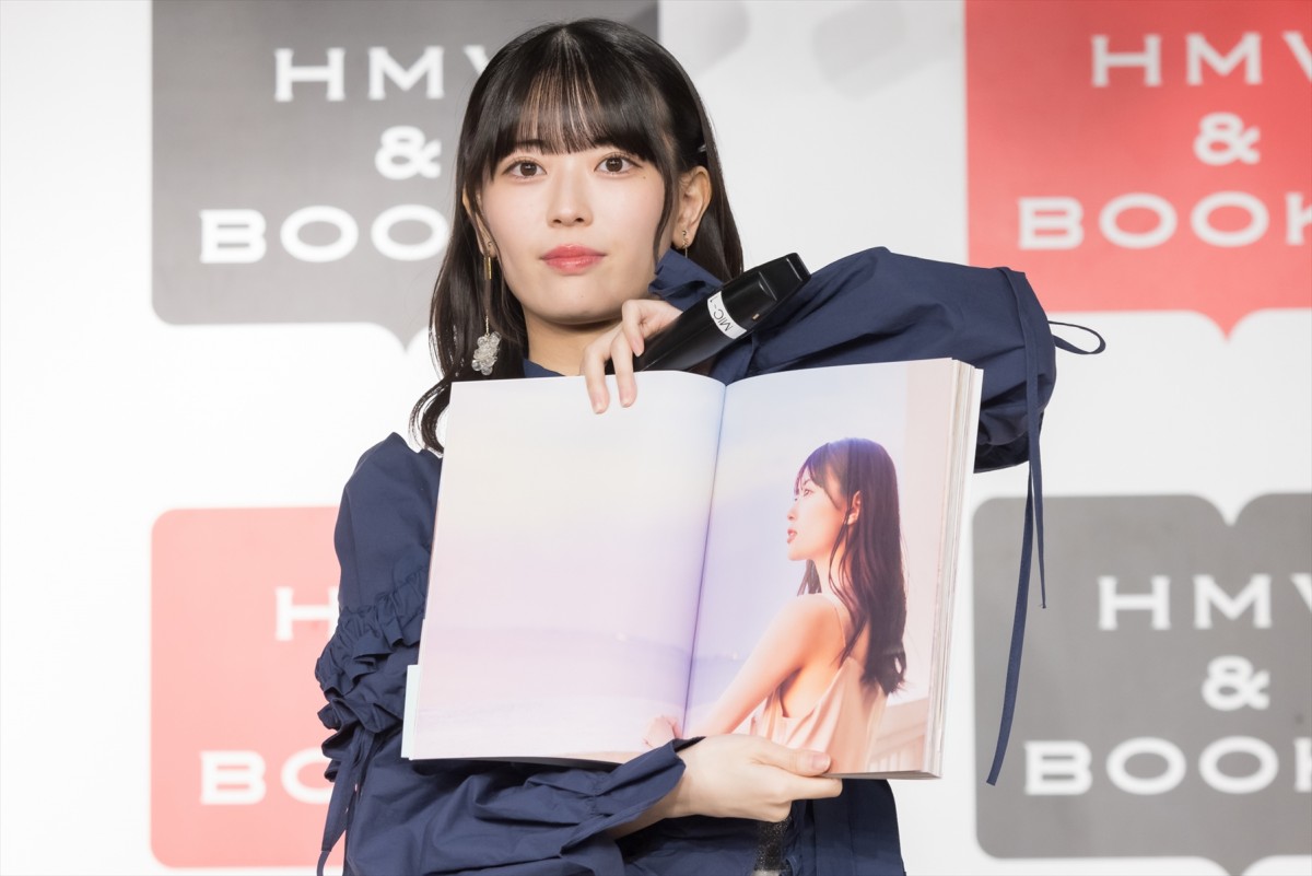 乃木坂46・岩本蓮加、1st写真集発売でファンにメッセージ「あの頃の“れんたん”もちゃんといる」