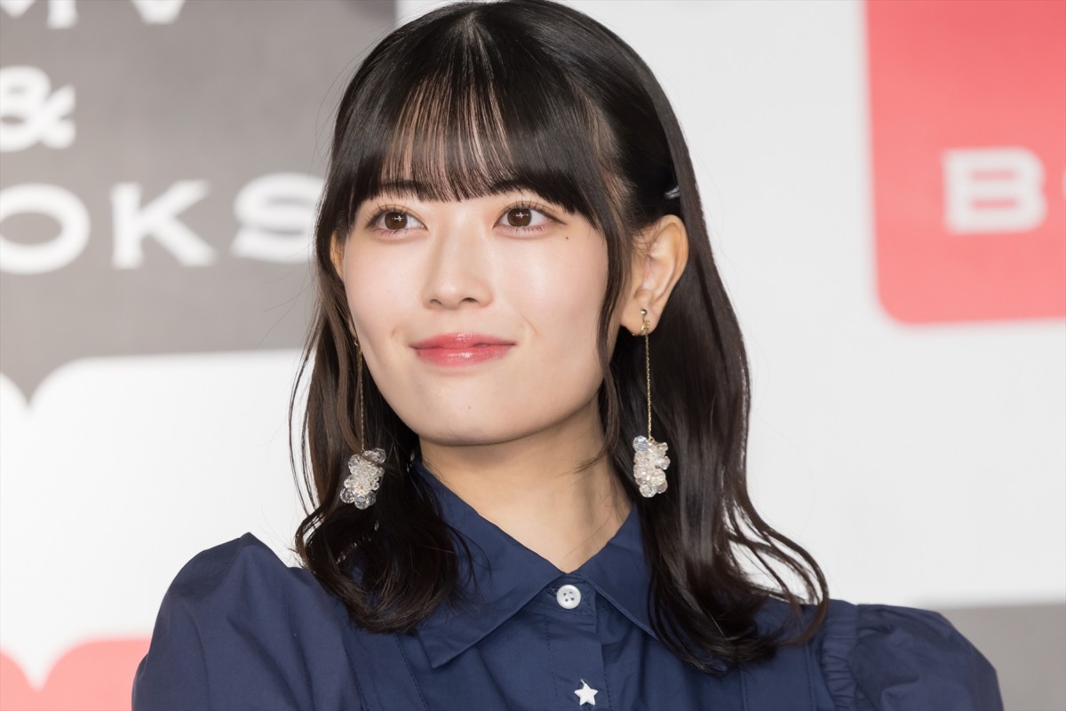 乃木坂46・岩本蓮加、1st写真集発売でファンにメッセージ「あの頃の“れんたん”もちゃんといる」