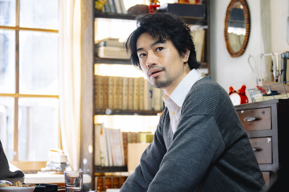 『海に眠るダイヤモンド』第6話　“玲央”神木隆之介、鉄平が残した日記から“種”のようなものを見つける