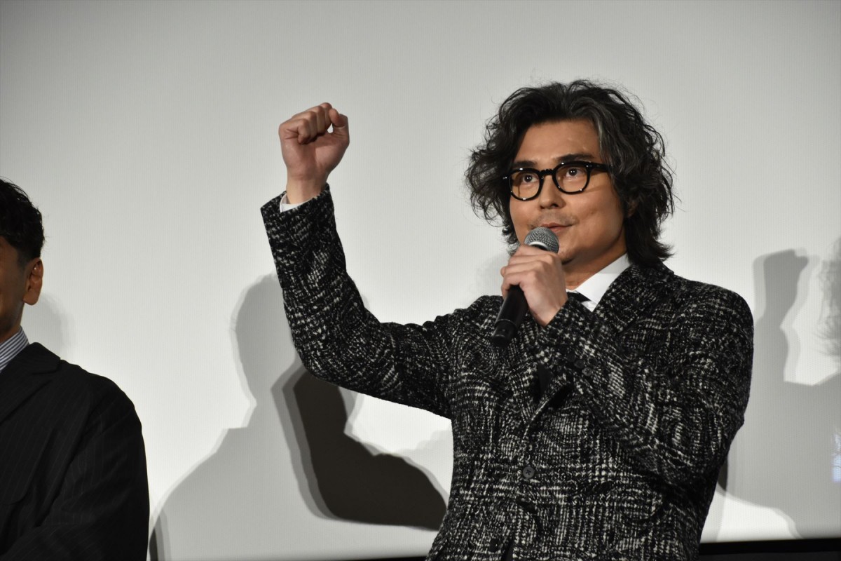 内野聖陽、上田慎一郎監督の熱意を称賛　『アングリースクワッド』は「彼の情熱から生まれた映画です」