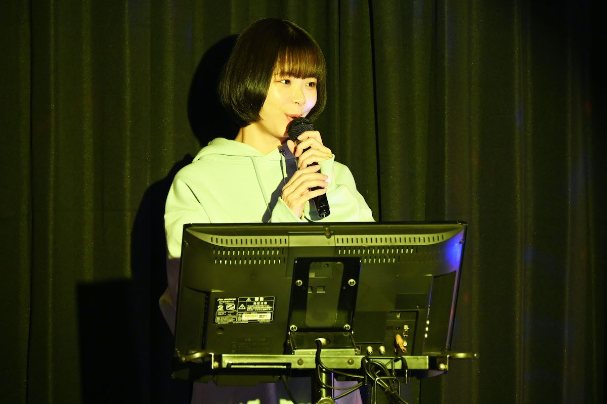 『モンスター』“亮子”趣里、カラオケ熱唱シーンに反響「上手すぎ」「さすが福来スズ子！」