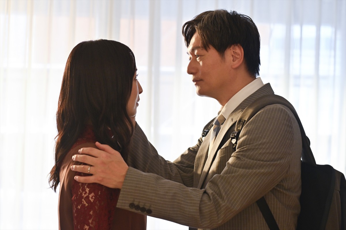 『無能の鷹』“鷹野”菜々緒、上司と一緒にまさかの場所へ　ネット爆笑「朝ドラ始まったかと思ったww」