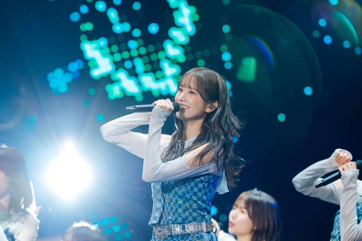 日向坂46、東京ドームライブ　卒業メンバー＆オードリーがサプライズ出演　新曲初披露も